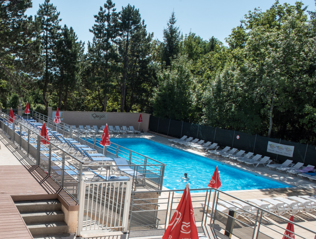 Piscine au camping alpes dauphiné